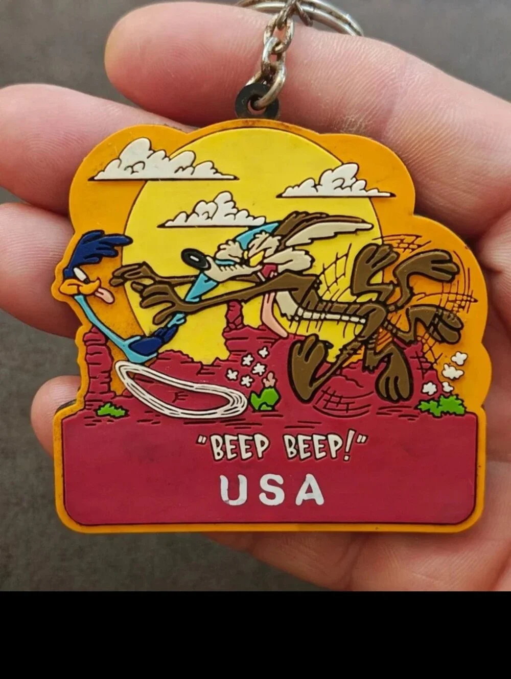 1997 Rare & HTF Looney Tunes Wile E. Coyote & the Road Runner Rubber Keychain